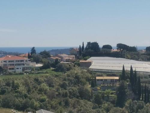 Maison traditionnelle sur les collines Niçoises (Maison traditionnelle sur les collines Nicoises) in La Plana