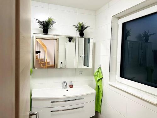 Bathroom, Traumhaftes Ferienhaus – perfekt fur Familien in Schluchtern