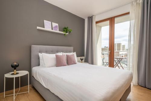 2 bedrooms, 3 beds