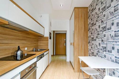 One-Bedroom Apartment image 6