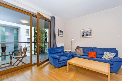 One-Bedroom Apartment image 5