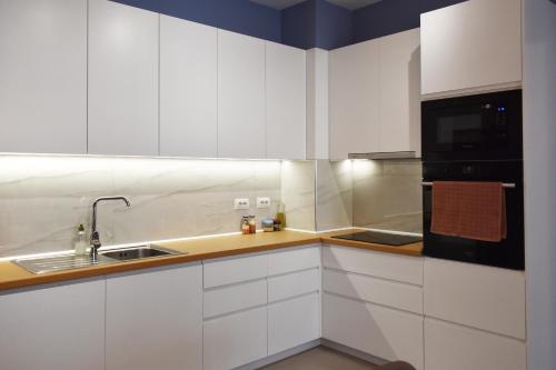 Vibrant Apartment, Tirana (photo 9)