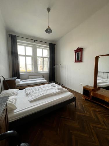 Clown and Bard Hostel - image 6