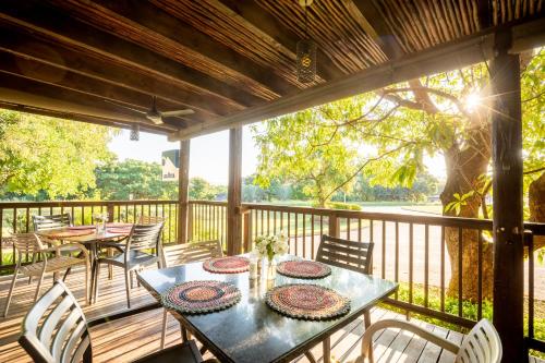 Restaurant, Hamiltons Lodge and Restaurant Malelane in Kruger National Park