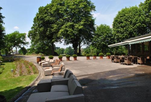 瑟穆瓦河畔高姆-阿登-拉库西尼-玫瑰园酒店