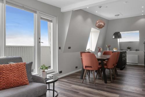 Two-Bedroom Apartment room in Snorrabraut Apartments By Alva