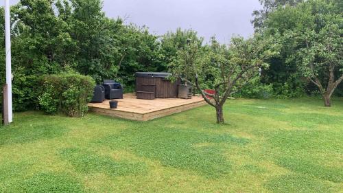  Summer House With A Hot Tub Near The Sea in Otterup