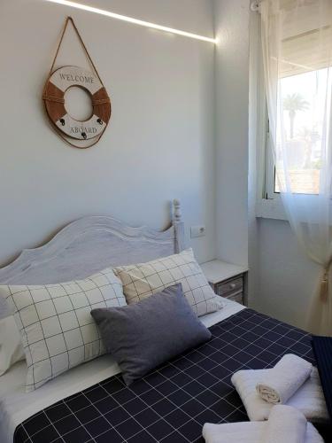 One bedroom appartement with furnished terrace and wifi at Poble Nou 6 km away from the beach