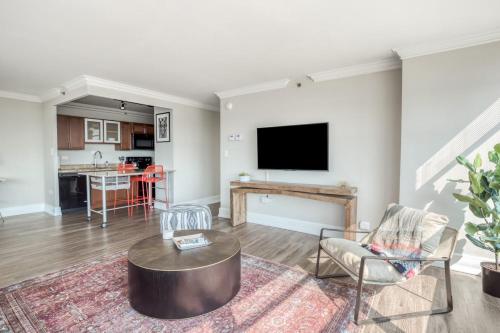 CozySuites 800 Tower 1BR with gym! 10 in Louisville, USA