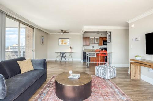 CozySuites 800 Tower 1BR with gym! 10 in Louisville, USA