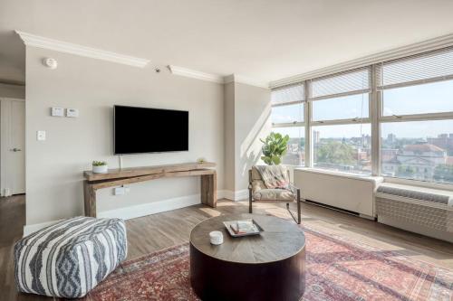 CozySuites 800 Tower 1BR with gym! 10 in Louisville, USA