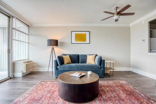 CozySuites 800 Tower 1BR with gym! 16 in Louisville, USA