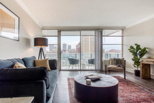 CozySuites 800 Tower 1BR with gym! 13 in Louisville, USA