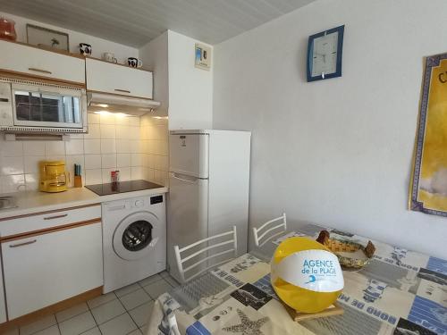 Appartement Saint-Jean-de-Monts, 2 pièces, 4 personnes - FR-1-323-145 - Location saisonnière - Saint-Jean-de-Monts