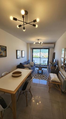 Moderno departamento con garage en centro de Salta