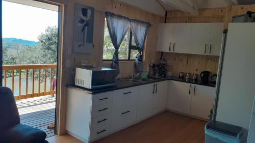 2 bedrooms, 5 beds