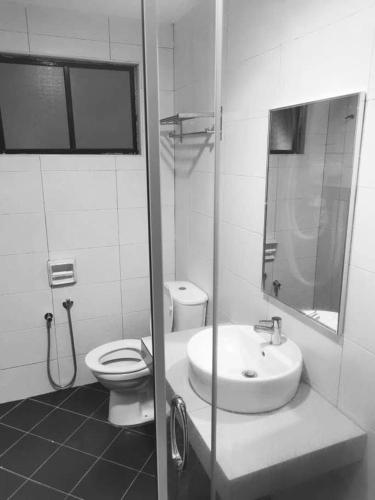 Bathroom, Marina Heights Hotel Residences in Lumut