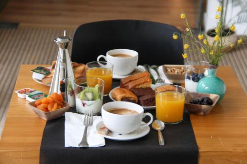 Hotel Mar Azul & Surf - image 4