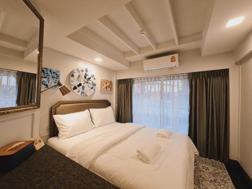 Suraya Bangkok, Bangkok