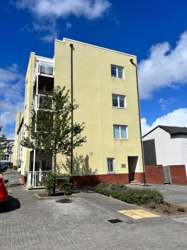 Cardiff Premier Apartments - image 3