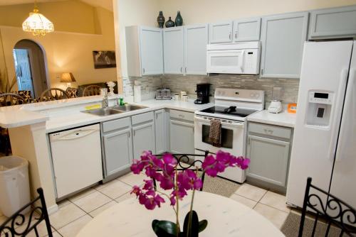 Private Pool House With Game Room, Near All Famous Attractions!!! Ki in Kissimmee, USA