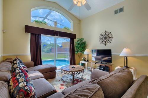 A 4 Bedroom 3 Bathroom Pool villa at Westridge Resort Davenport - image 11