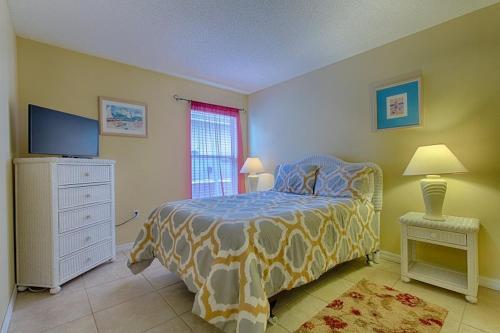 A 4 Bedroom 3 Bathroom Pool villa at Westridge Resort Davenport - image 13