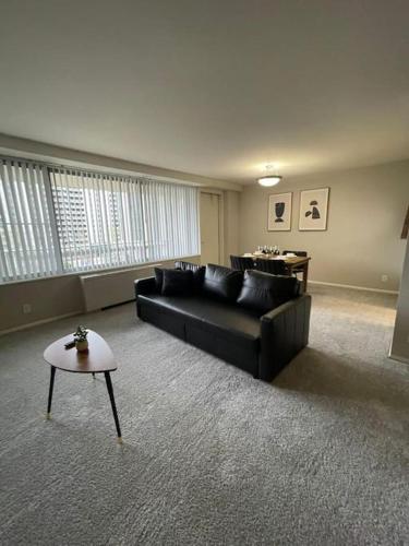 Charming Apartment at Crystal City With Amazing Amenities in Arlington, USA