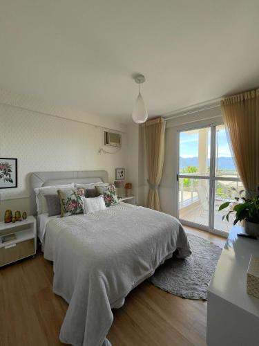 Villa Monteriggioni near Prainha Beach