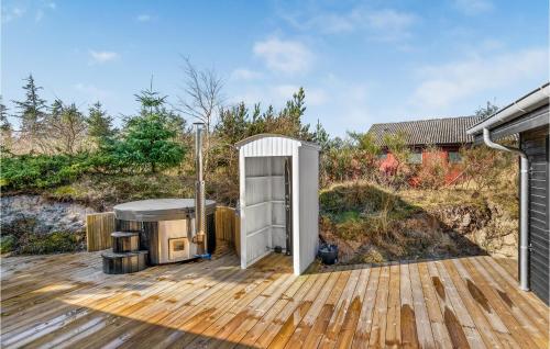  Beautiful Home In Blokhus With Wifi And 4 Bedrooms in Blokhus