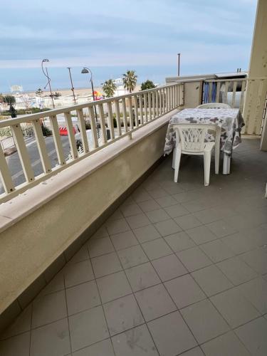  BILOCALE FRONTE MARE in Rimini