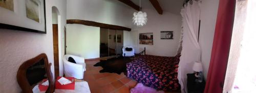 La haute verrerie Room Type - Double Room with Private Bathroom