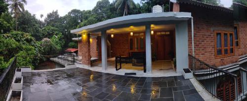 บริการและสิ่งอำนวยความสะดวก, Private villa with pool for Family Groups in อิรูลัม