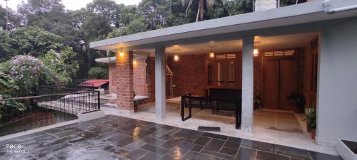 บริการและสิ่งอำนวยความสะดวก, Private villa with pool for Family Groups in อิรูลัม