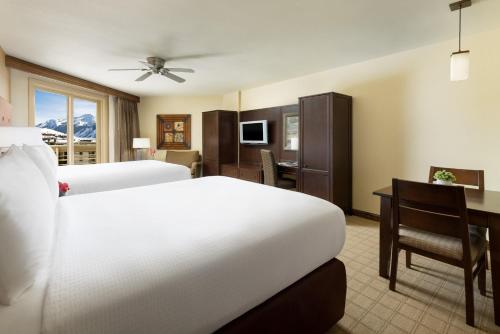 Elevation Hotel & Spa Room Type - Standard Double queen 