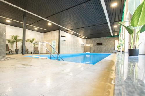 مسبح, El Capitan nahe Movie Park in شيرمبيك