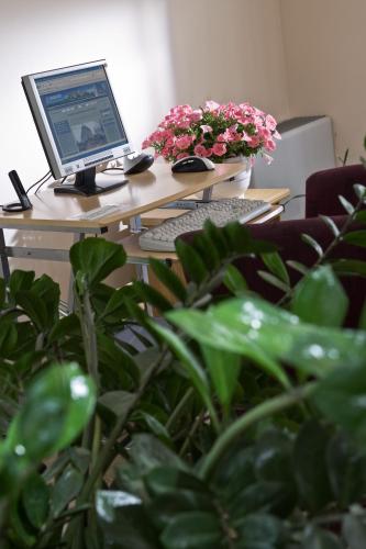 Jagelló Business Hotel - image 12