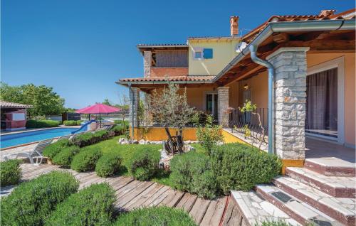 Amazing Home In Rezanci With Wifi