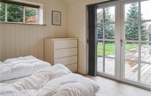  3 Bedroom Beautiful Home In Henne in Henne Strand