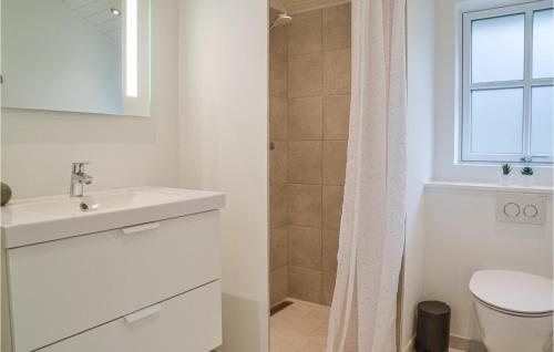  3 Bedroom Beautiful Home In Henne in Henne Strand