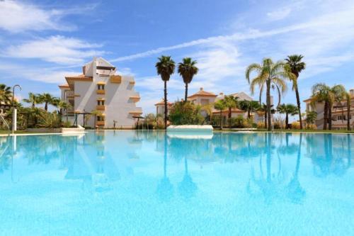 CT 248 - Faro's Calanova Golf - Green & Beach, Mijas (foto 3)