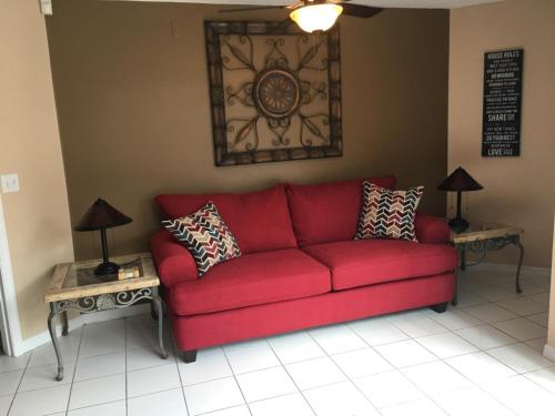 The Private Retreat - Three Bedroom Home - image 31