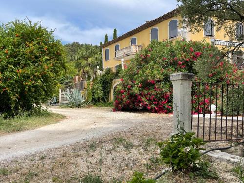 Bastide du Defends - Chambre d'hôtes - Pertuis