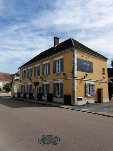 LOGIS Hôtel & Restaurant Le Soleil D'or Hotel de charme Les Soleines