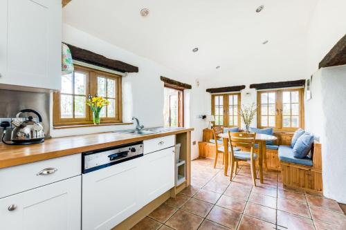 Exterior view, Dingles Cottage in Wadebridge