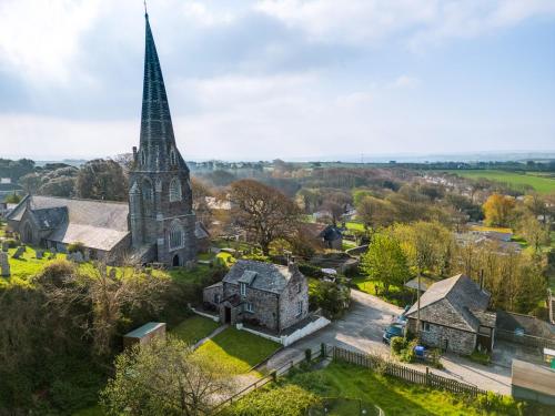 Exterior view, Dingles Cottage in Wadebridge