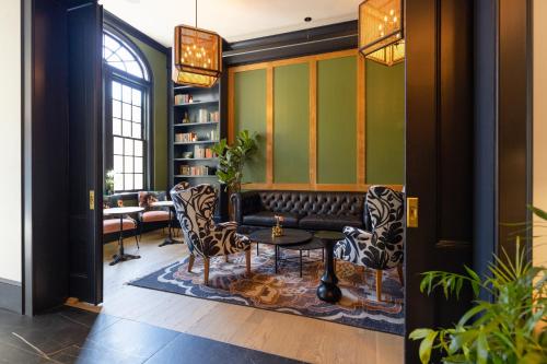 ห้องส่วนกลางสำหรับนั่งเล่น/ดูทีวี, Hotel Thaxter in พอร์ตสมัธ ซิตี้ เซ็นเตอร์