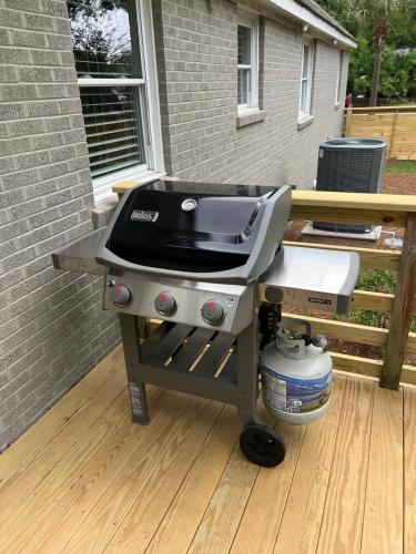 Palmetto Grove Walk to Shem Creek Mins to Dwtn Palmetto Grove Walk to Shem Creek Mins to Dwtn