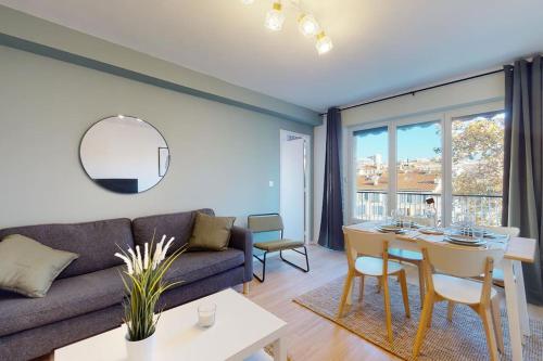 Appartement 4 chambres 8 couchages avec extérieur - Location saisonnière - Marseille