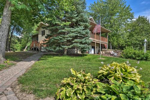 Private Lakefront Cabin w/ Hot Tub, Deck & Views in Spicer